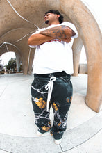 Load image into Gallery viewer, Black real tree camo pants