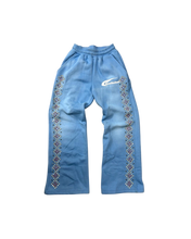 Load image into Gallery viewer, Baby blue studded crystals set