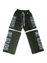 Load image into Gallery viewer, Baggy 2 in 1 Olive green pants and shorts