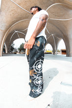 Load image into Gallery viewer, Black real tree camo pants
