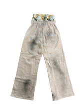Load image into Gallery viewer, Grey sweat pants with double real tree camo layer matches the zip up
