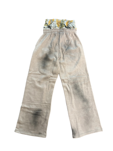 Grey sweat pants with double real tree camo layer matches the zip up