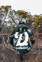 Load image into Gallery viewer, Black real tree camo zip up
