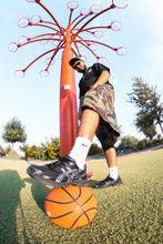 Load image into Gallery viewer, Baggy Camo 3/4 shorts
