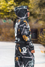 Load image into Gallery viewer, Black real tree camo zip up
